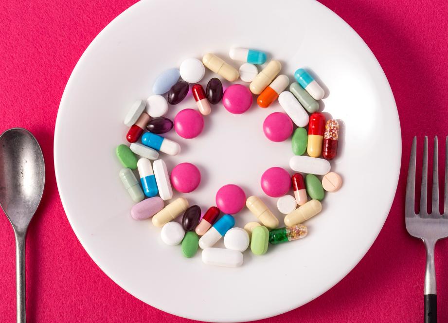 Parce que "le bon traitement, c’est pas forcément un médicament", l’Assurance maladie repart en campagne pour aider à mieux consommer