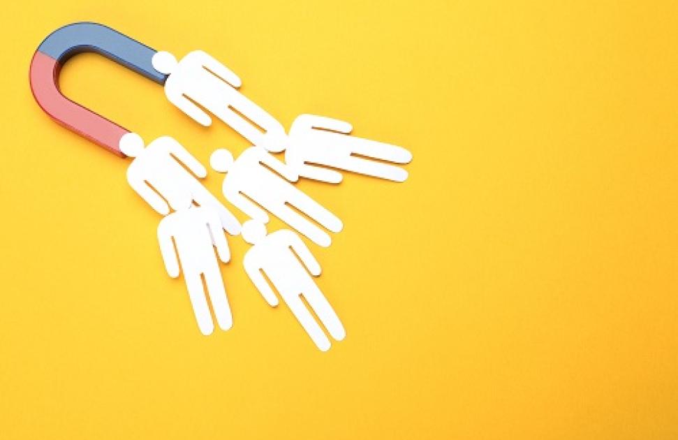 Île-de-France : "La vocation de la Région est de prendre la main sur le recrutement de médecins salariés"