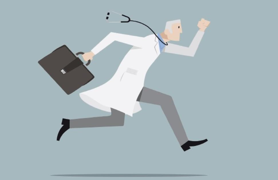 Accès aux soins : des médecins retraités aux commandes d’un centre de soins non-programmés