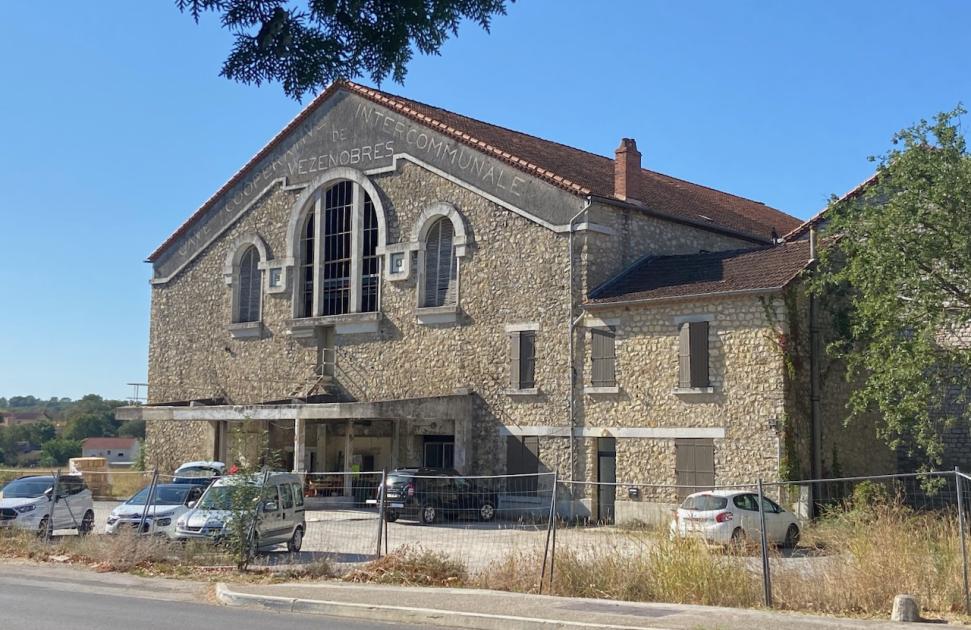 "On va mettre en avant le côté historique" : un couple de pharmaciens transforme une ancienne coopérative vinicole en pôle de santé