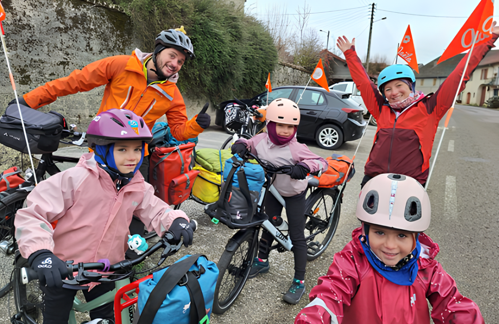 "Quand on aime l'exercice coordonné, on ne compte pas" : Sylvain Fonte reprend son tour de France à vélo