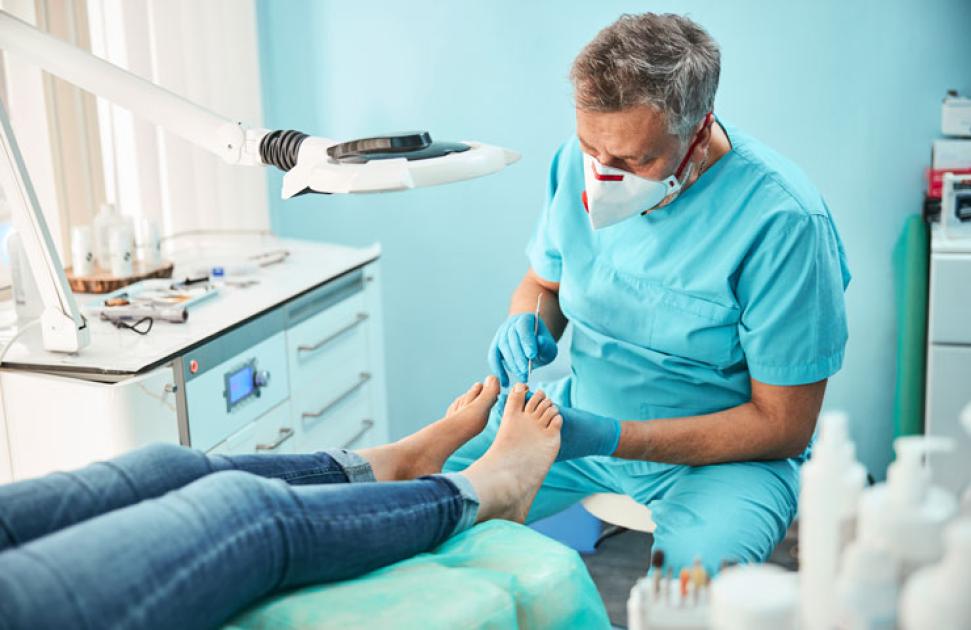 Un pédicure-podologue peut-il exercer uniquement la pédicurie ou la podologie ?