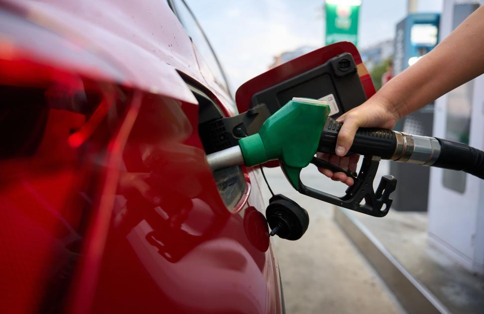 Dispositifs d'aides sur les carburants : "exclues" du dispositif, les infirmières libérales dénoncent "une faute politique"