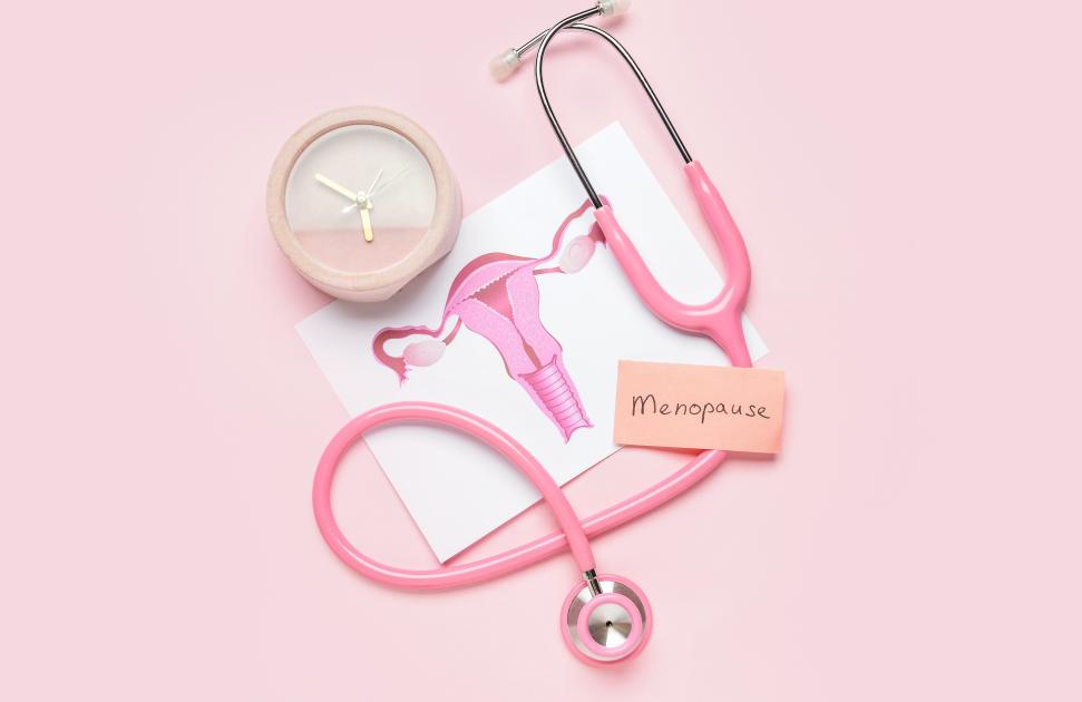 Risques cardiovasculaires, ostéoporose, troubles cognitifs… un podcast met l'accent sur la ménopause
