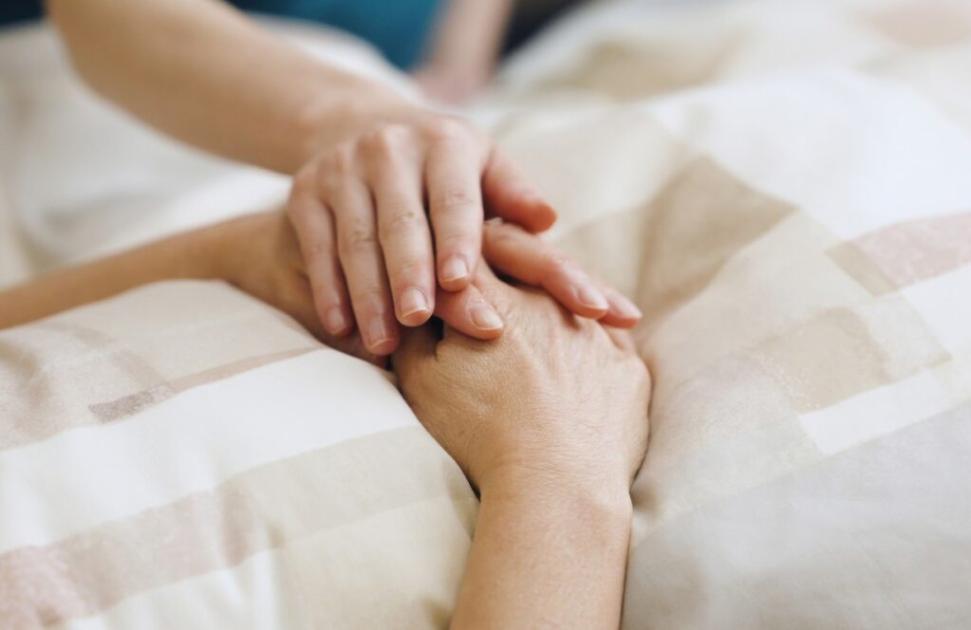 Suicide assisté, euthanasie : ce que prévoit le texte de loi sur l’aide à mourir adopté par l’Assemblée nationale