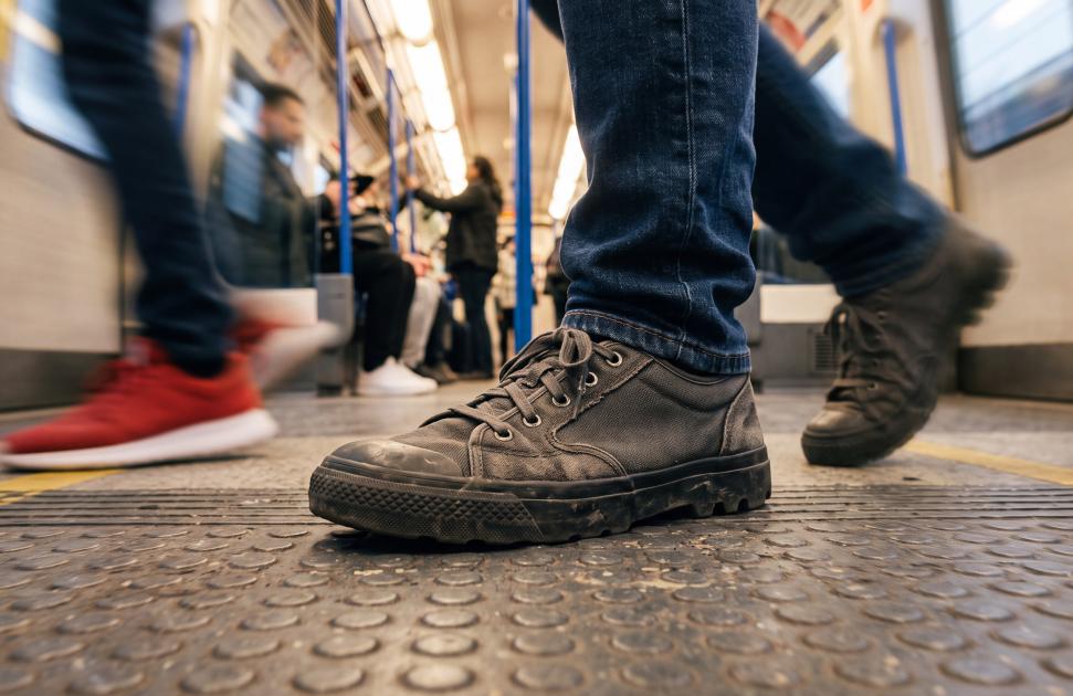 Étudiantes sages-femmes en premier cycle : les critères pour obtenir l'indemnité de transport de 130 euros