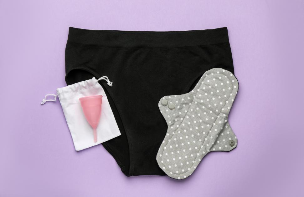 "Je n'ai pas la place, ce n'est pas mon métier" : les pharmaciens "pas au point" pour la prise en charge des culottes et coupes menstruelles