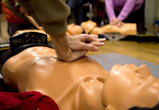 Les formations aux premiers secours correspondent-elles aux attentes des soignants ?