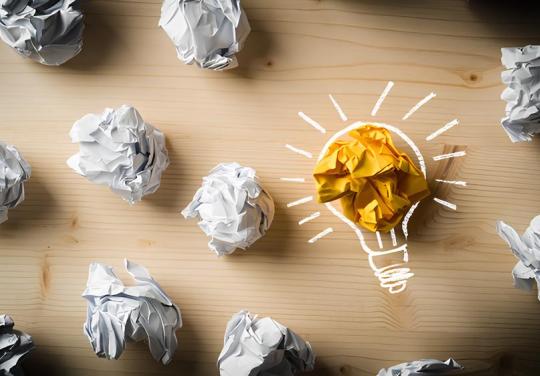 Carnet de santé revisité, baisse du remboursement, régulation de l’installation : Geneviève Darrieussecq avance ses billes