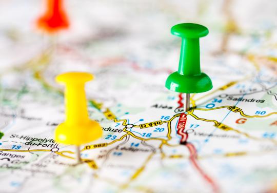 Pour ne pas laisser ses patients "sans rien" : un médecin retraité milite pour la mise en place d'un centre de santé mobile en ville