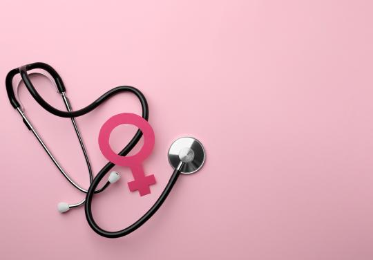 Ménopause : les sages-femmes, les kinés et les diététiciens "indispensables" dans le parcours de soins, selon Stéphanie Rist