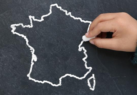 "L'idée, ce n'est pas de déshabiller un territoire au profit d'un autre" : Neuder défend son dispositif "Un médecin près de chez vous"