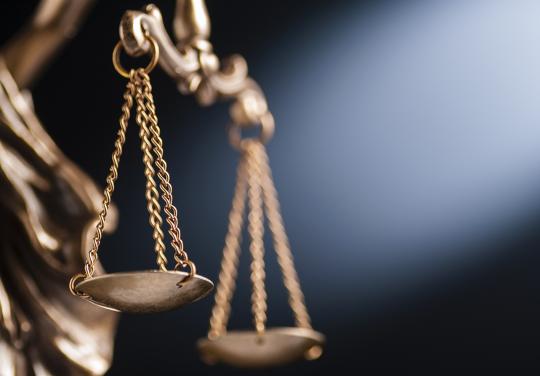 Un ostéopathe peut-il exercer dans une maison de santé ? La Cour de cassation a tranché