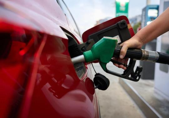 Dispositifs d'aides sur les carburants : "exclues" du dispositif, les infirmières libérales dénoncent "une faute politique"