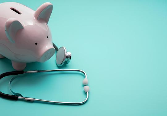 Étudiants en médecine : le coût de la rentrée 2026 dévoilé, une précarité “toujours plus” marquée