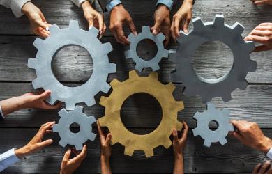 Équipes de soins spécialisés : quelle implication en soins primaires ?